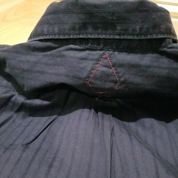 Volcom Large Blue Short Sleeve Shirt - Picture 2 of 7